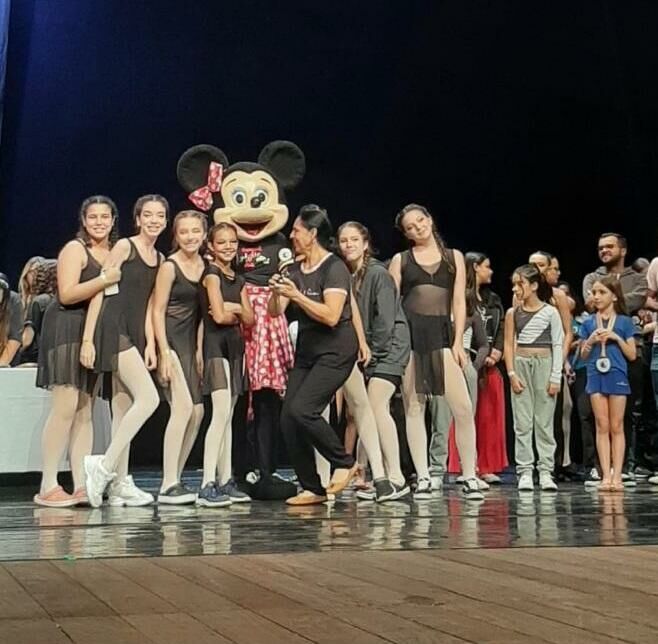 Imagem de compartilhamento para o artigo Bailarinos de Chapadão do Sul vão representar cultura de MS nos Estados Unidos da MS Todo dia